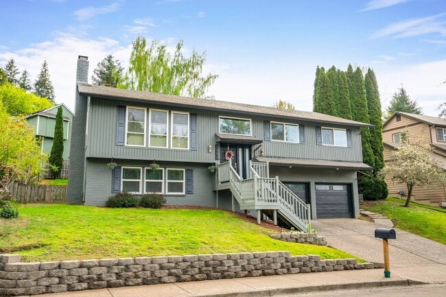 Building Photo - 7393 SW Bayberry Dr