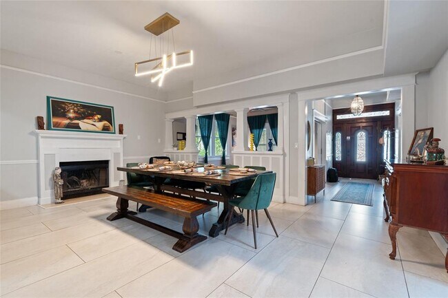 Photo - 905 E 22nd Ave.