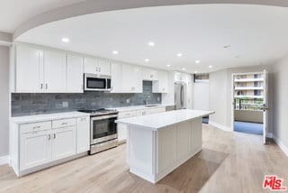 Photo - 4265 Marina City Dr