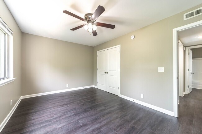 Photo - Autumn Ridge Apartment Community