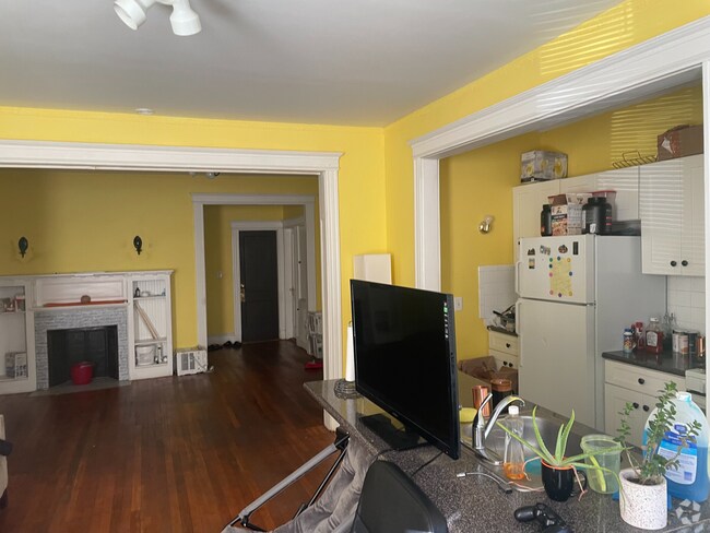 Building Photo - 43 Orkney Rd Unit 1 Rental