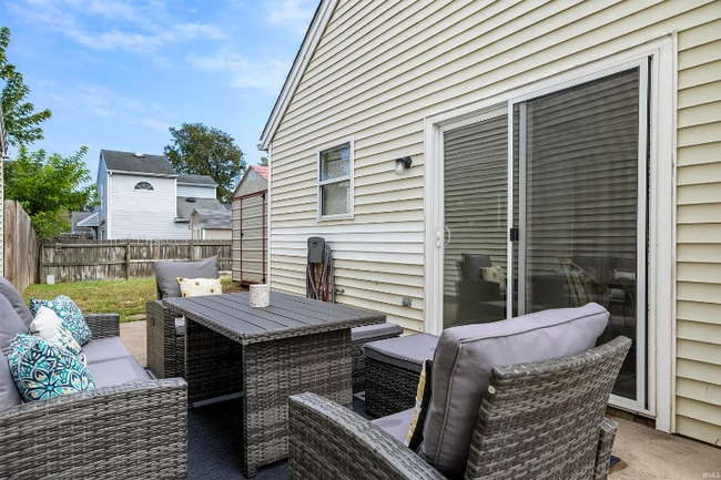 Photo - 5928 Crossfield Dr