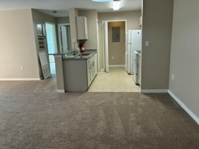 Photo - 2 bed 2 bath condo at CYPRESS FARIWAY