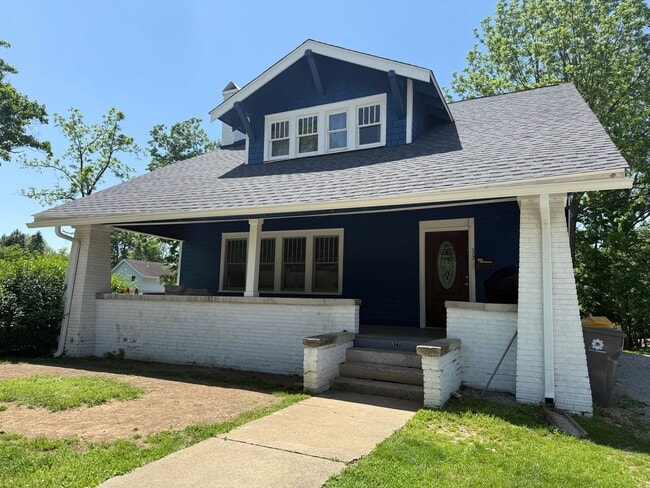 Photo - 5 bedroom, 2 bath Home: Available July 2027!