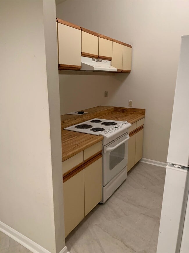 Photo - 2299 Sandpiper St