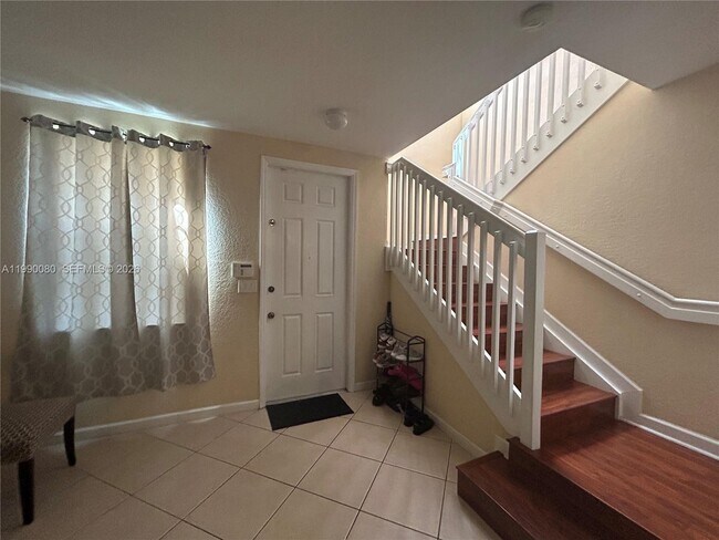 Photo - 9227 SW 227th St