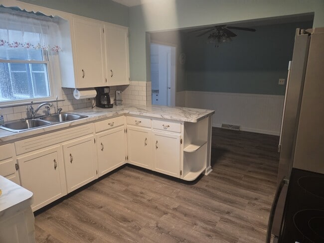 Photo - 9742 Port Sheldon St