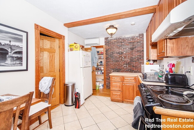 Photo - 61 Anderson St Unit U6