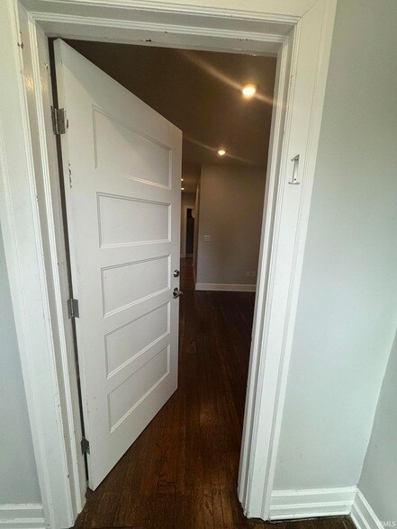 Photo - 729 E Hunter Ave