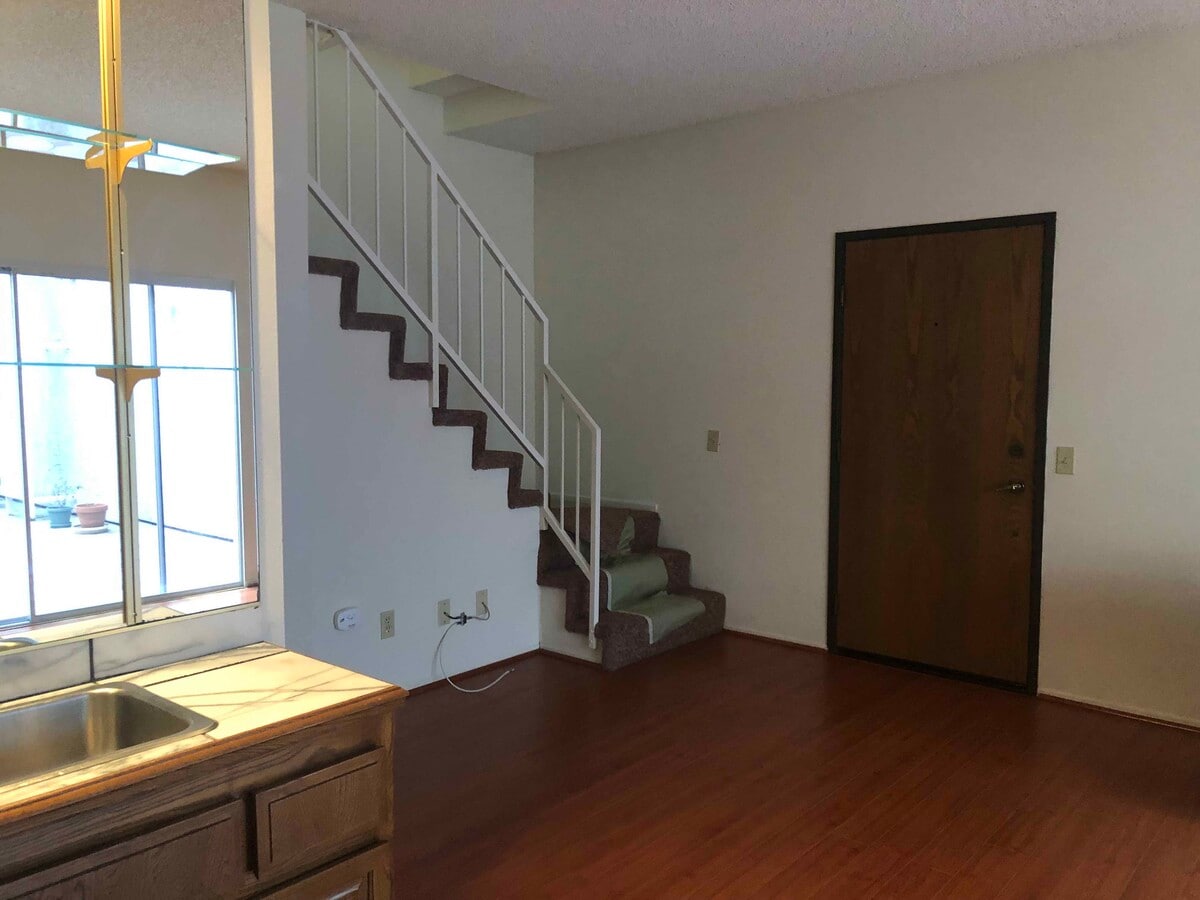 Photo - 1540 Centinela Ave Unit 108