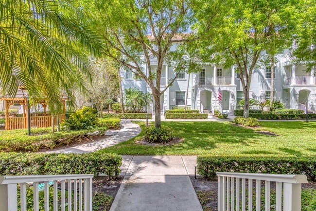 Photo - 4320 Blowing Point Pl