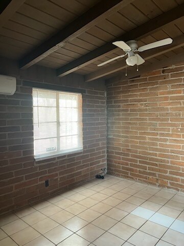 Photo - 2541 E Elm St Unit 1