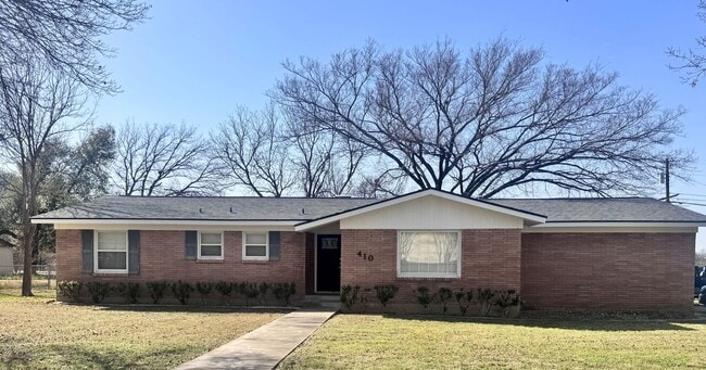 Building Photo - Newly Renovated Woodway Home
