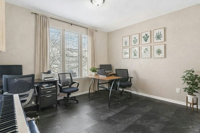 Photo - 5347 Applebrook Ln