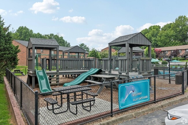 Photo - 480 Springbrook Dr Unidad 480-B