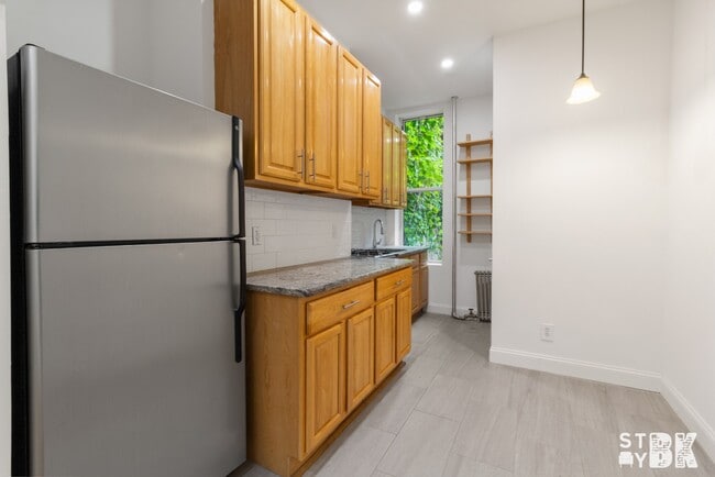 Building Photo - 102 N 7th St Rental