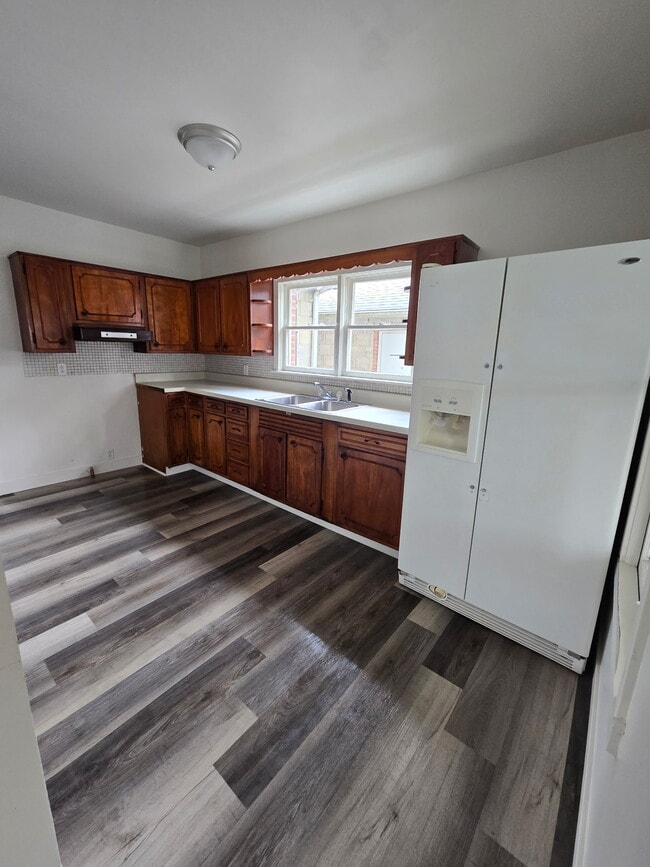 Photo - 306 N Eastern Ave