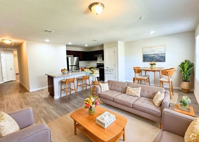 Building Photo - 6479 Sweetbay Ln Unit 6479202 Rental