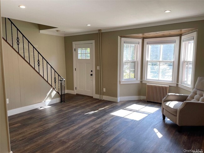 Photo - 77 Boulevard Ave