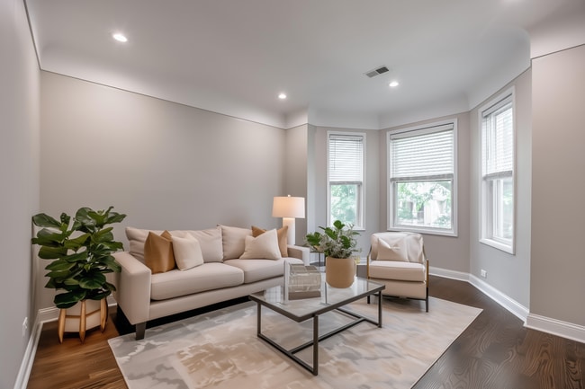 Building Photo - 4849 N Seeley Ave Unit 2