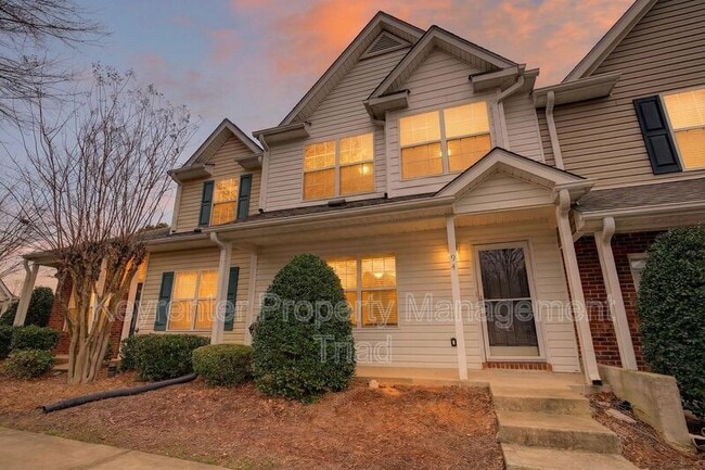 Photo - 94 Tannenbaum Cir