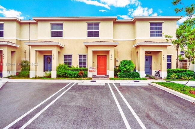 Building Photo - 444 NE 5th St