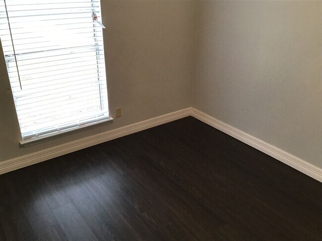 Photo - AVAILABLE NOW !