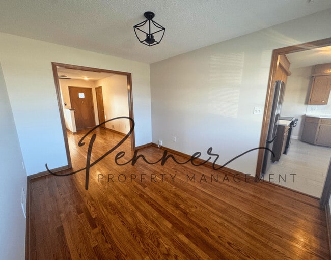 Photo - 807 NE Magellan Ave