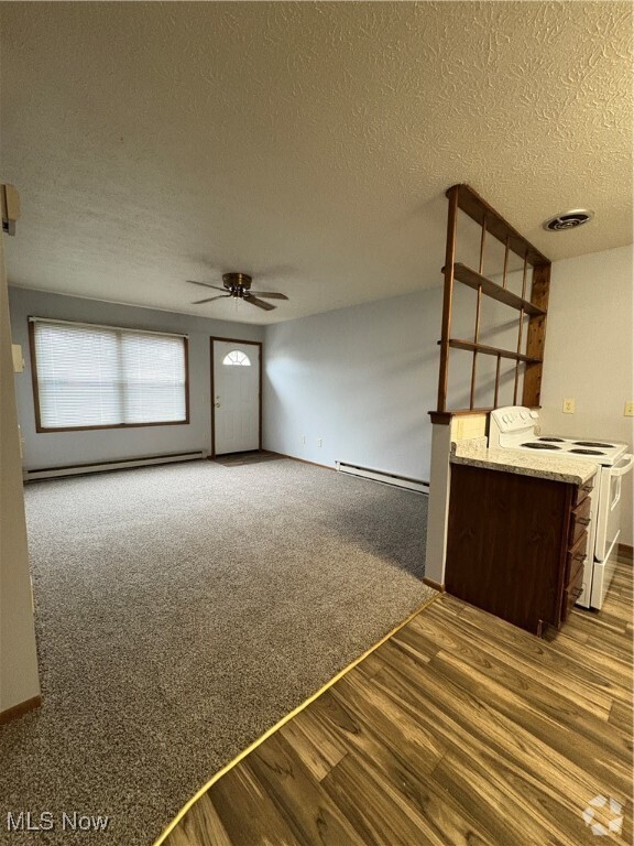 Building Photo - 1172 S Lincoln Ave Unit B Rental