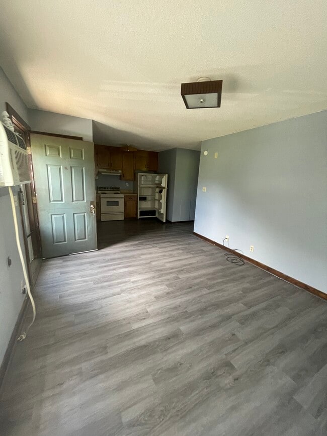 Photo - 113 Meadowgreen Unit 22
