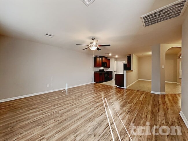 Photo - 25040 Authors Dr