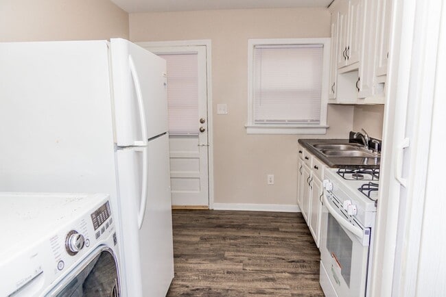 Photo - Randolph 2 bedroom unit Available Now! Unit 1905-D