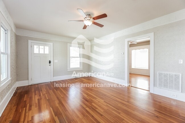 Photo - 110 S 4th St