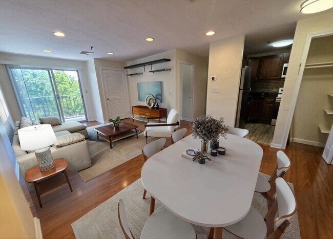 Photo - 230 Willard St Unit 407