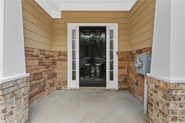 Photo - 386 Creek Manor Way