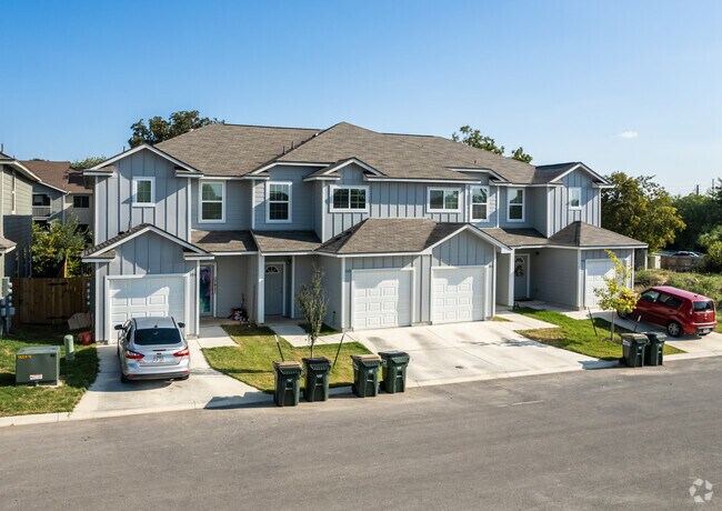 October 2021 - 9919 Grove Mist