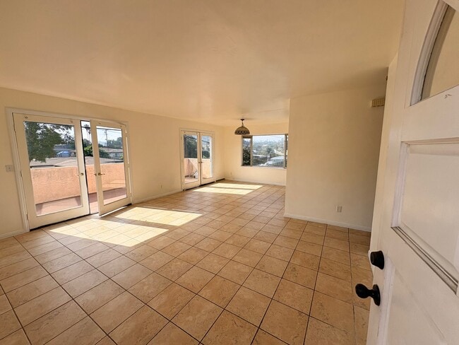 Photo - 6052 Horton Dr