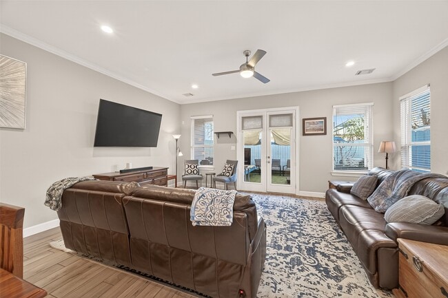 Photo - 1914 Shearn St