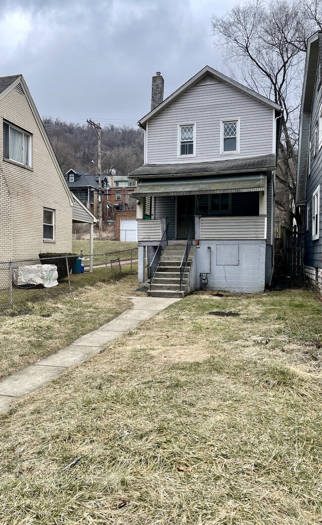 Photo - 347 Midland Ave