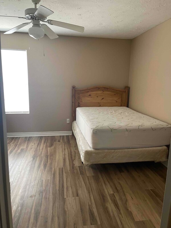 Photo - 23271 Richards Rd