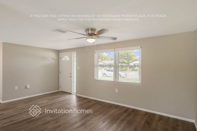 Photo - 10801 Corinth St