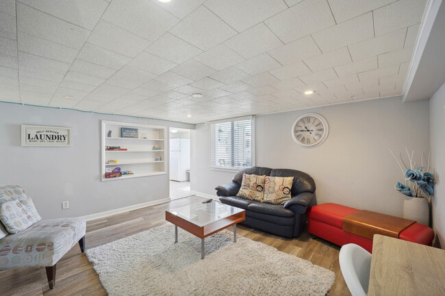 Photo - 2117 S Nelson St