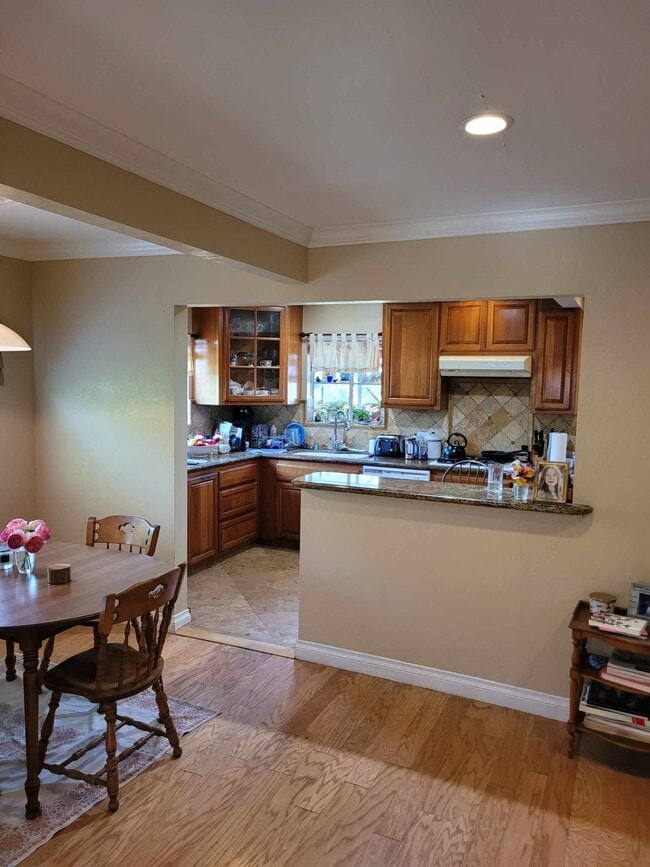 Kitchen Dinning area - 2066 Trudie Dr Unit RoomforRent