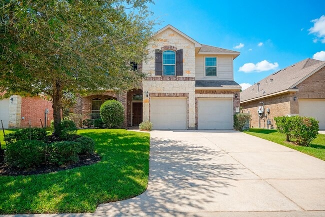 Photo - 174 Black Swan Pl