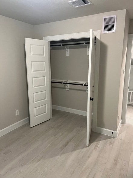 Photo - 3336 Vine Ter Trce