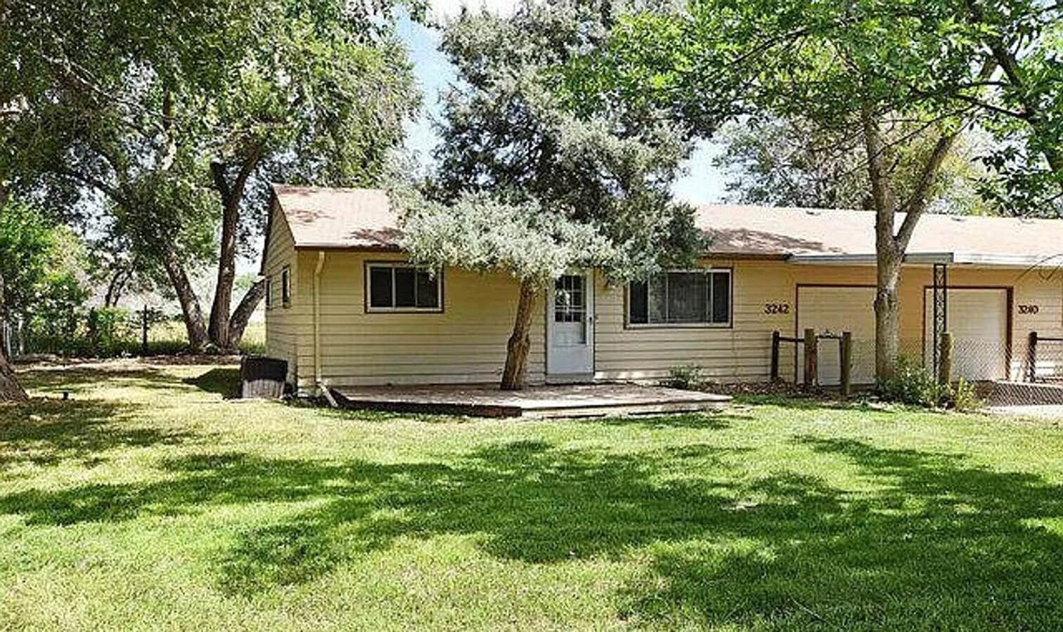 2 Bedroom 1 Bath Duplex In Laporte! - 2 Bedroom 1 Bath Duplex In Laporte!