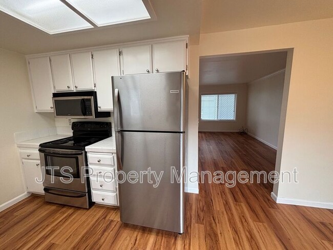 Photo - 2515 Merrychase Dr