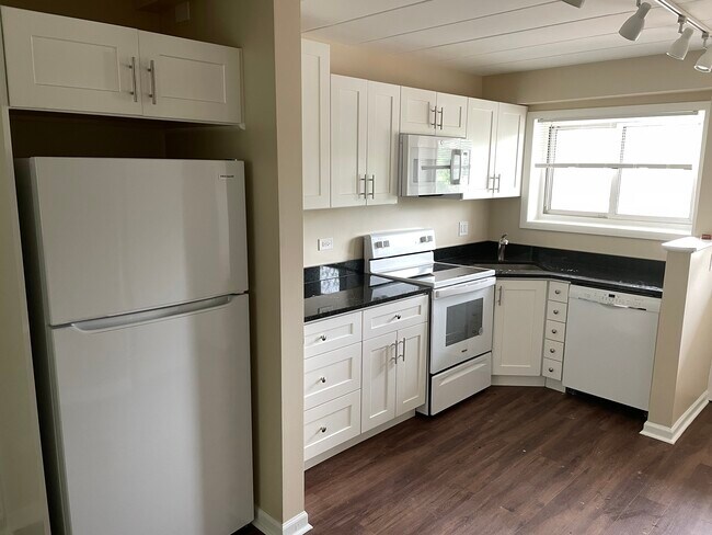 Photo - 1307 College Ave