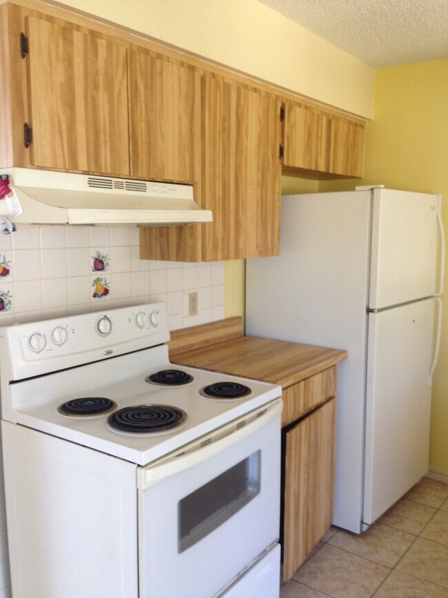 394 Champlain Dr