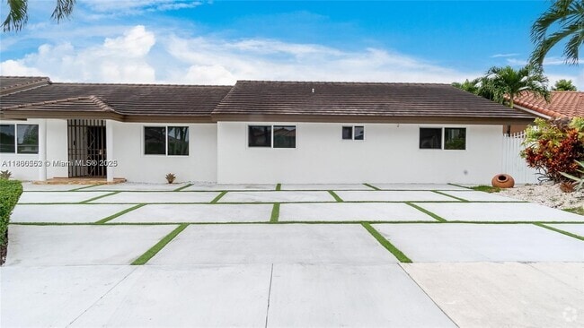Building Photo - 2140 SW 139th Ave Rental